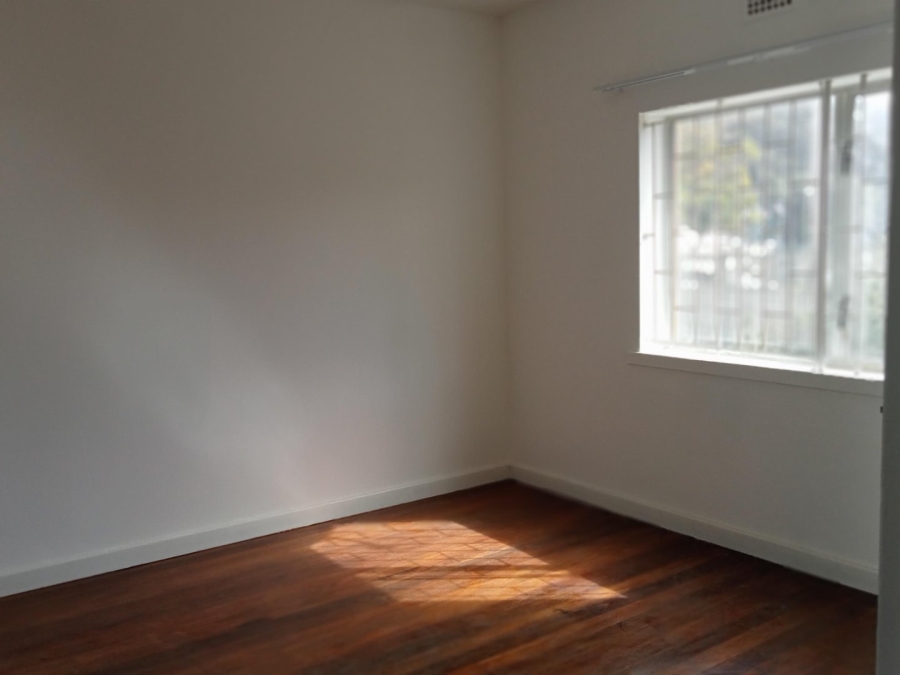 To Let 1 Bedroom Property for Rent in Brooklyn Western Cape
